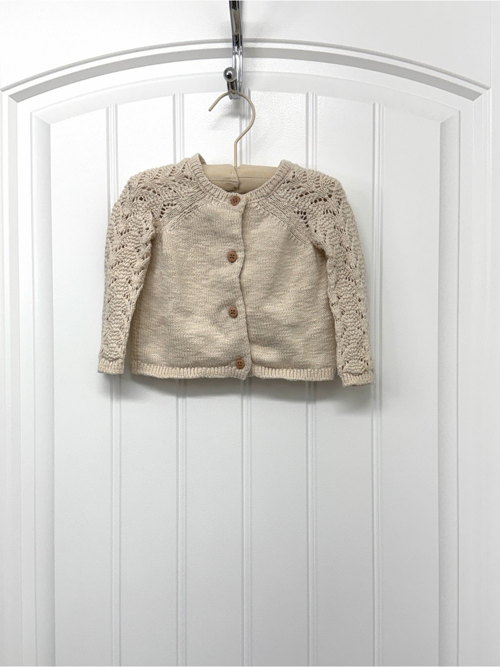 OshKosh B'gosh baby girl Cream Knit Button Front Cardigan size 6M